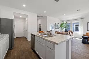 827 Arnold Loop, Uhland, TX 78640 - Photo 15