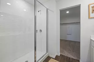 827 Arnold Loop, Uhland, TX 78640 - Photo 29