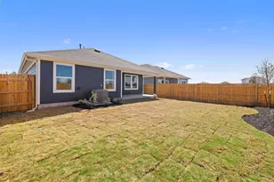 827 Arnold Loop, Uhland, TX 78640 - Photo 35