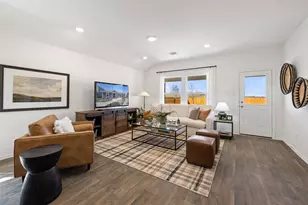 827 Arnold Loop, Uhland, TX 78640 - Photo 9