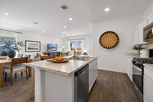 827 Arnold Loop, Uhland, TX 78640 - Photo 17