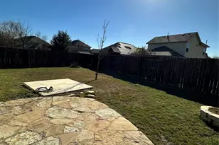 8021 Izetta Ln, Austin, TX 78744 - Photo 13