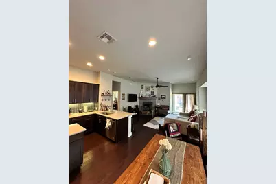 8021 Izetta Lane, Austin, TX 78744 - Photo 5