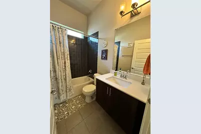 8021 Izetta Lane, Austin, TX 78744 - Photo 11