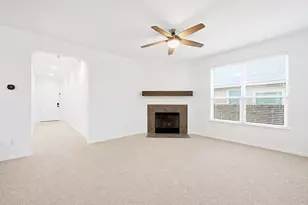 160 Phillips Dr, Kyle, TX 78640 - Photo 7