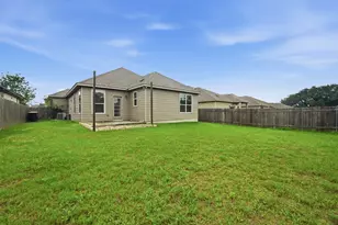 160 Phillips Dr, Kyle, TX 78640 - Photo 23