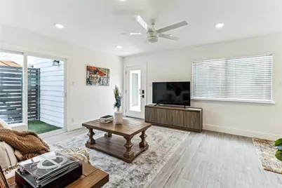1200 E 52nd Street #209, Austin, TX 78723 - Photo 3