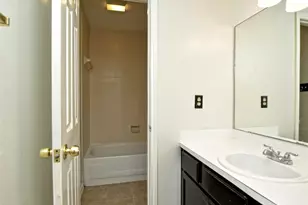 803 Valley View Dr, Pflugerville, TX 78660 - Photo 15