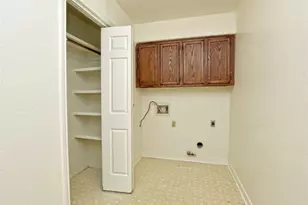 803 Valley View Dr, Pflugerville, TX 78660 - Photo 17