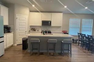 104 Greenspire Downs Dr, Hutto, TX 78634 - Photo 9