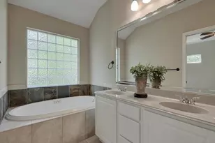 1821 W 37th St, Austin, TX 78731 - Photo 17