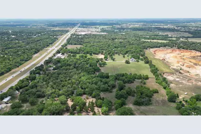 660 E Highway 290 Highway E, Elgin, TX 78621 - Photo 9