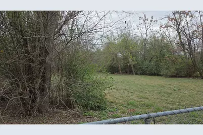 501 Bellview Avenue, Round Rock, TX 78664 - Photo 3