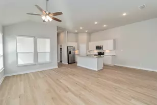 1020 Staglin St, Buda, TX 78610 - Photo 11