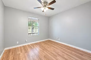 510 Maybrook Dr, Buda, TX 78610 - Photo 23
