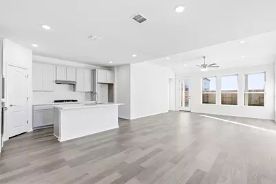 13804 Tucker Hedge Pass, Elgin, TX 78621 - Photo 5