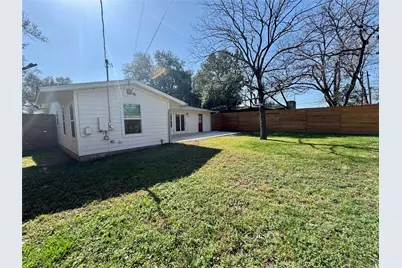 1304 Hillcrest Drive, Austin, TX 78723 - Photo 25