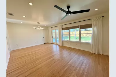 1304 Hillcrest Drive, Austin, TX 78723 - Photo 9