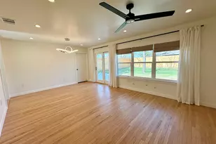 1304 Hillcrest Dr, Austin, TX 78723 - Photo 9