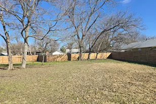 305 Lexington Rd, Elgin, TX 78621 - Photo 1