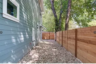 2821 Castro St, Austin, TX 78702 - Photo 27