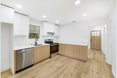 2404 Santa Rita Street, Austin, TX 78702 - Photo 9