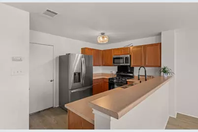 1189 Shadow Creek Boulevard, Buda, TX 78610 - Photo 9