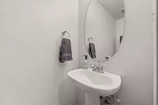 1189 Shadow Creek Blvd, Buda, TX 78610 - Photo 13