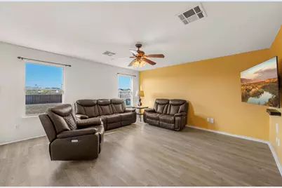 1189 Shadow Creek Boulevard, Buda, TX 78610 - Photo 5