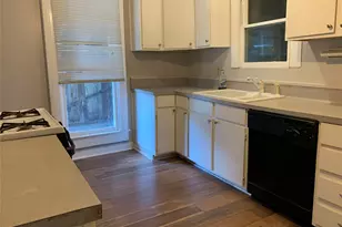 416 Shaw St, Taylor, TX 76574 - Photo 13