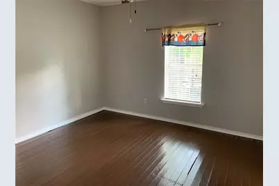 416 Shaw Street, Taylor, TX 76574 - Photo 5