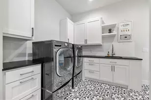 2600 Arion Cir, Austin, TX 78730 - Photo 31