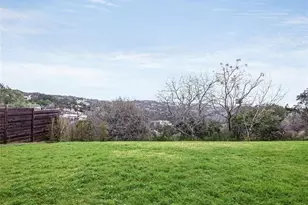 4505 Deepwoods Dr, Austin, TX 78731 - Photo 11