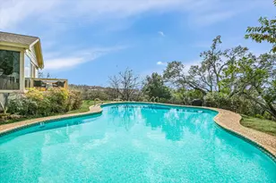 4505 Deepwoods Dr, Austin, TX 78731 - Photo 9