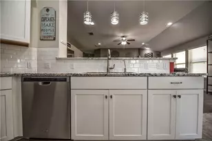 5409 Buchanan Draw Rd, Austin, TX 78738 - Photo 15