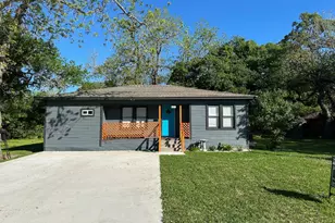 439 East Lafayette St, La Grange, TX 78945 - Photo 1