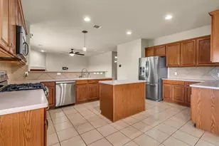 749 Sweet Gum Dr, Kyle, TX 78640 - Photo 13