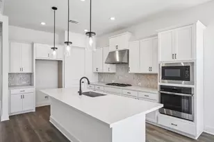 8712 Peristyle Dr, Austin, TX 78744 - Photo 5