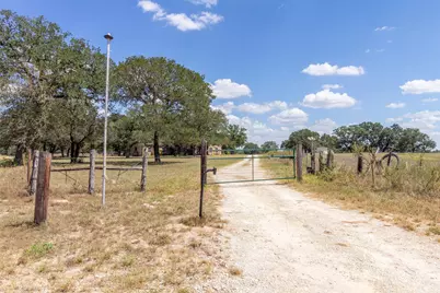 9729 Fm 775, Floresville, TX 78114 - Photo 1