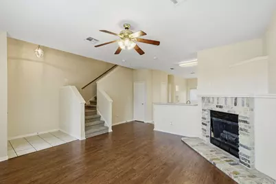 2215 Dry Creek Drive #816, Round Rock, TX 78681 - Photo 3