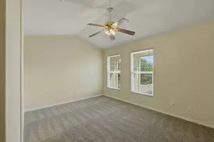 2215 Dry Creek Dr, Round Rock, TX 78681 - Photo 5