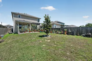 266 Twisted Oaks Ln, Buda, TX 78610 - Photo 17