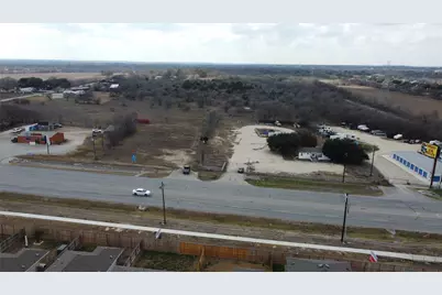 4116, 4118, 4124 N State Highway 46, Seguin, TX 78155 - Photo 13
