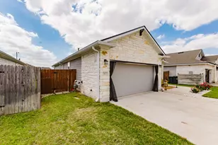 307 Watercourse Wy, Bastrop, TX 78602 - Photo 31