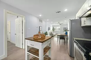 909 Reinli St, Austin, TX 78751 - Photo 5