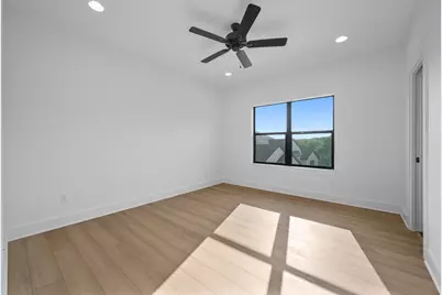 112 Davis Lane, Georgetown, TX 78633 - Photo 29