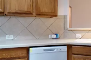 100 Maplewood S, Kyle, TX 78640 - Photo 13