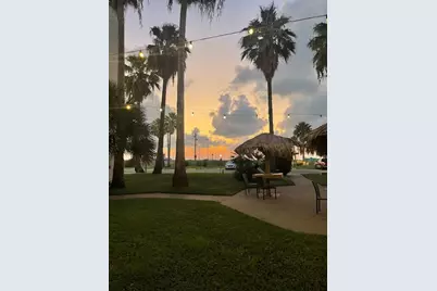 3938 Surfside Boulevard #1318, Corpus Christi, TX 78402 - Photo 13