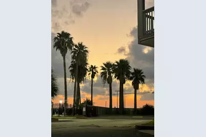 3938 Surfside Boulevard #1318, Corpus Christi, TX 78402 - Photo 11