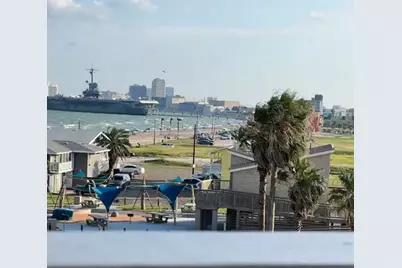 3938 Surfside Boulevard #1318, Corpus Christi, TX 78402 - Photo 5